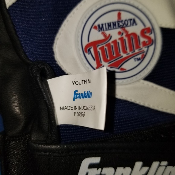 Franklin batting gloves. Pair 3 of 4 - Picture 5 of 5